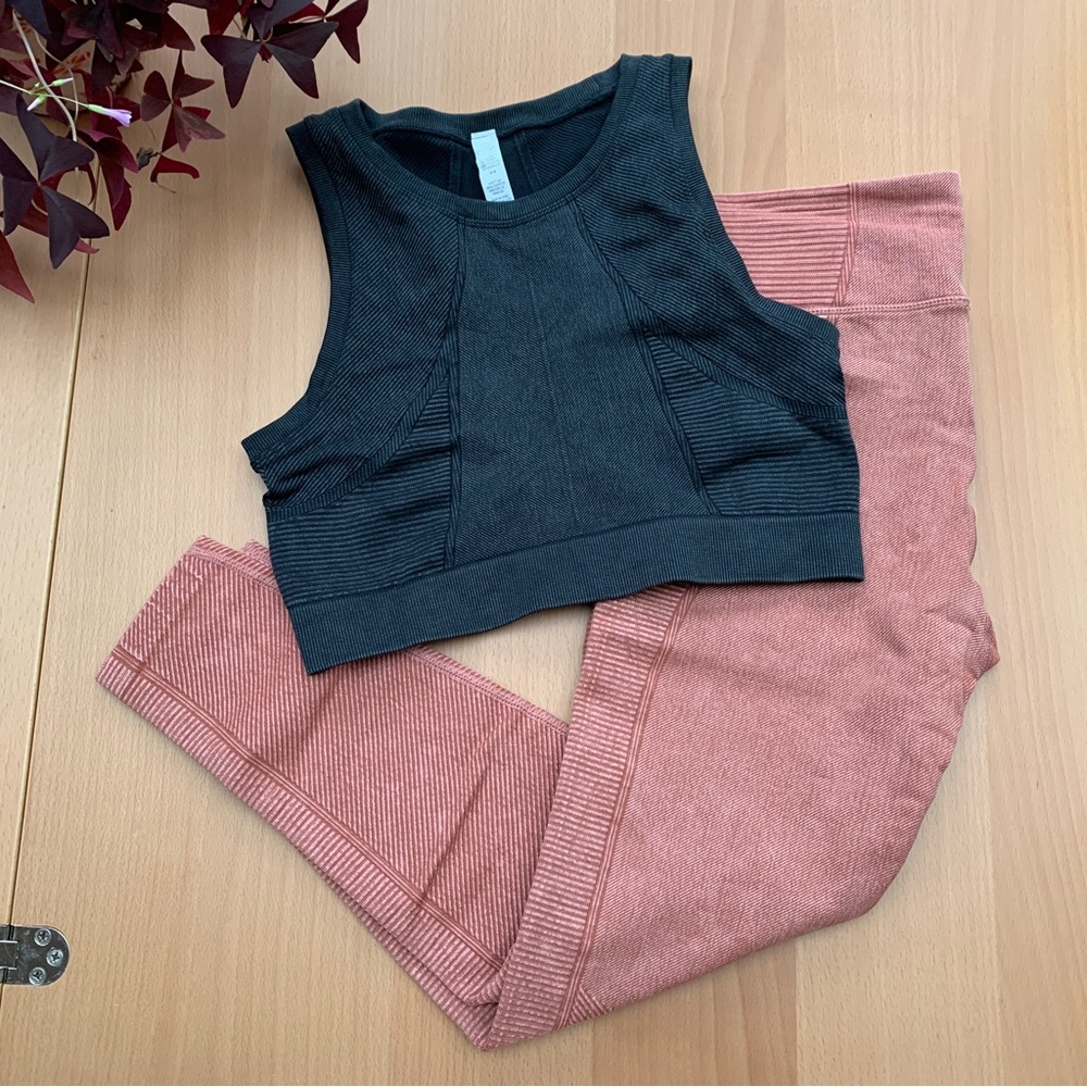aerie activewear set sports bra and leggings